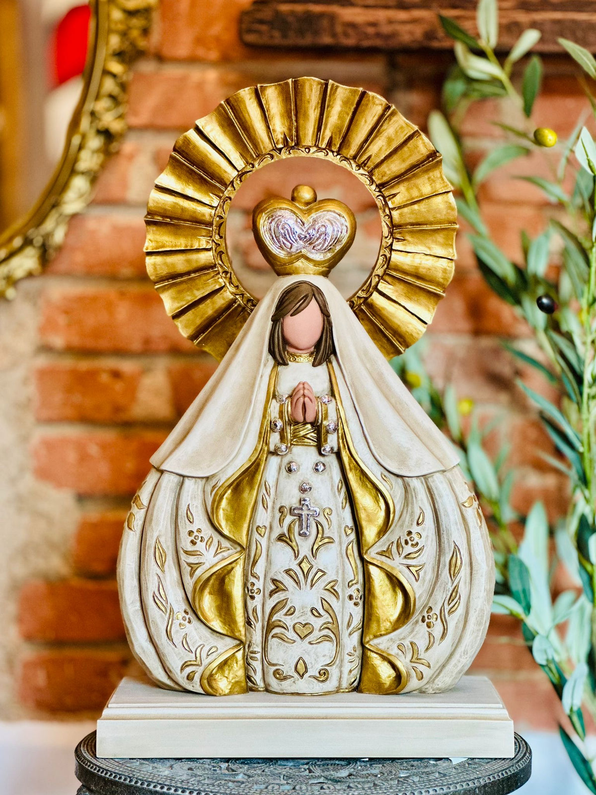 Virgen del Valle 52cm