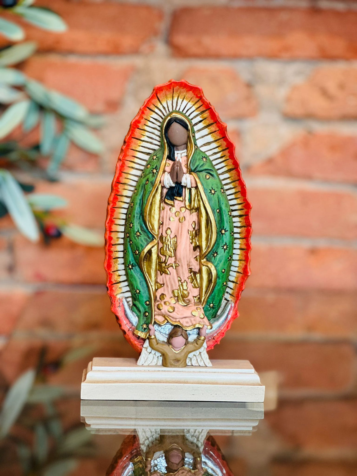 Virgen de Guadalupe 25cm